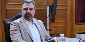 Εξεταστική ΟΠΕΚΕΠΕ: Κόντρα Κωνσταντοπούλου με τον πρώην υπουργό του ΣΥΡΙΖΑ Σ. Αραχωβίτη -«Ο Τσίπρας τους άφησε να αλωνίζουν»