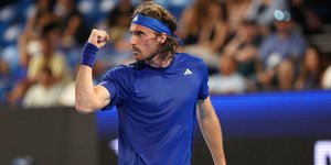 Νίκη για τον Στέφανο Τσιτσιπά στο Περθ