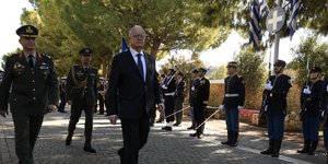 Ο πρόεδρος της Δημοκρατίας στο Μνημείο Ολοκαυτώματος 