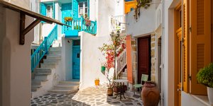 τιρκουαζ πορτοπαραθυρα