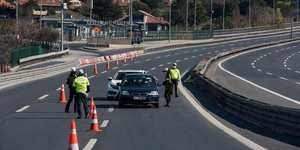 Τροχονομικό μπλόκο από Τούρκους Αστυνομικούς 