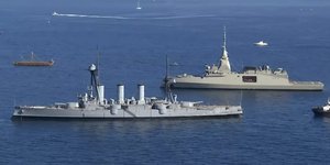 Η υποδοχή της Belharra «Κίμων» με τιμές από το θωρηκτό «Αβέρωφ» και την τριήρη «Ολυμπιάς»