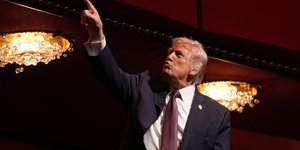 Ντοναλντ Τραμπ 