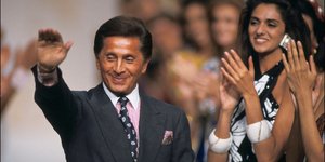 Οι δύο Έλληνες που συνεργάστηκαν με τον Valentino και τον αποχαιρέτησαν δημόσια