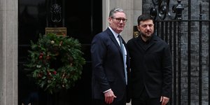 Ο Βρετανός πρωθυπουργός Κιρ Στάρμερ και ο Ουκρανός πρόεδρος, Βολοντίμιρ Ζελένσκι