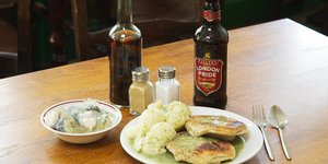 Πίτα και πουρές με αρακά: το πιο δημοφιλές φαγητό της βρετανικής εργατικής τάξης / SHUTTERSTOCK