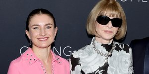 Η Άννα Γουίντουρ με τη διάδοχό της Κλόε Μαλ