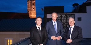 Μακρόν Μερτς και Στάρμερ