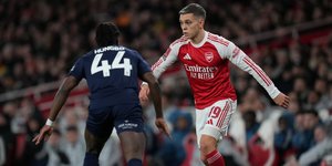 Με... περίπατο η Άρσεναλ στους «16» του FA Cup 