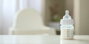 μπουκάλι γαλα