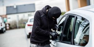 Κλέφτης αυτοκινήτου
