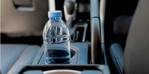 Μπουκάλι νερό