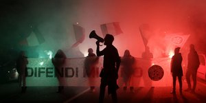 Μέλη της ακροδεξιάς οργάνωσης της Casapound 