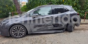 Τραγουδίστρια πήρε σβάρνα αμάξια στο Κολωνάκι