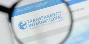 Η ΜΚΟ «Διεθνής Διαφάνεια» αξιολογεί τους θεσμούς των κρατών που προάγουν τη διαφάνεια και καταπολεμούν τη διαφθορά