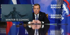 Ο Μεντβέντεφ ανακοινώνει την λήξη της Συνθήκης για τα πυρηνικά όπλα με μήνυμα από το Game of Thrones