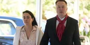 Έλον Μασκ και Σιβόν Ζίλις στο Μαρ-α-Λάγκο