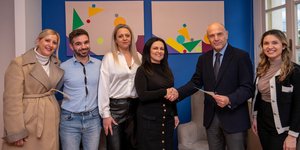 Απόδοση δωρεάς για τη στήριξη της «Ηλιαχτίδας»