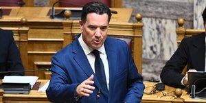 Ο Αδωνις Γεωργιάδης στη Βουλή