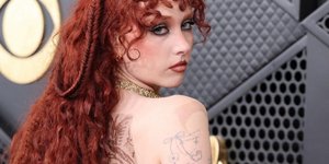 ΗΤσάπελ Ρόουν στα Grammy 2026