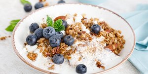 «Θέλησα να δοκιμάσω αν τα καθημερινά πρωινά με υψηλή πρωτεΐνη για μία εβδομάδα θα με κρατούσαν χορτάτη για περισσότερο» / SHUTTERSTOCK 