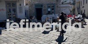 Στην Ύδρα ο Μπραντ Πιτ