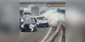 Έκρηξη σε όχημα, σε αυτοκινητόδρομο της Ιταλίας