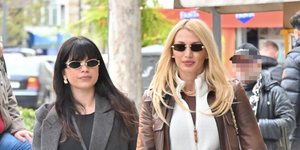 Η Κωνσταντίνα Σπυροπούλου με την αδερφή της, Κατερίνα