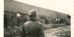 φωτογραφια πατριωτών στην Καισαριανή