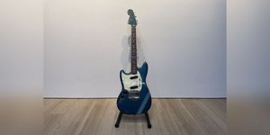 κιθάρα Κερτ Κομπέιν 