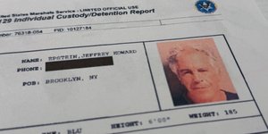 Λετονία, Τζέφρι Έπσταϊν