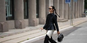 Mandarin jacket: Η ασιατική τάση που επιστρέφει δυναμικά και πώς να τη φορέσεις