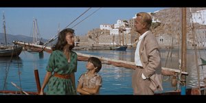 Η ιστορία της Ύδρας στον κινηματογράφο ξεκινά ουσιαστικά το 1957 με το «Boy on a Dolphin» [Το Παιδί και το Δελφίνι] / IMDB