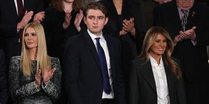 H Μελάνια Τραμπ με τον γιο της Μπάρον και την Ιβάνα Τραμπ 