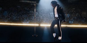 Ο Τζααφάρ Τζάκσον ενσαρκώνει τον θρυλικό Μάικλ Τζάκσον