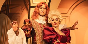 Μάξιμος Μουμούρης, Βασιλική Τρουφάκου