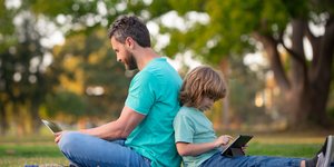 μπαμπας παιδι ταμπλετ