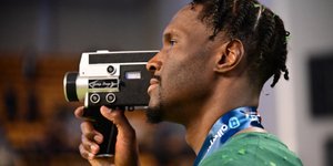 Χέιζ Ντέιβις κάμερα