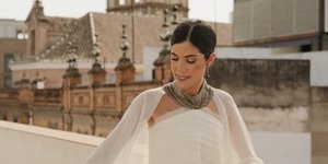 Νύφη με λαστιχάκι 