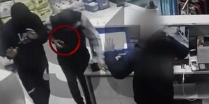 Ληστεία με όπλο στο Μενίδι