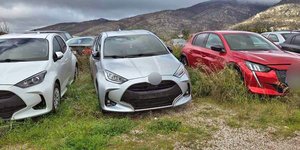 Οχήματα έκλεβε σπείρα