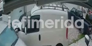 Φορτηγό έπεσε πάνω σε σταθμευμένα οχήματα στην Θηβών