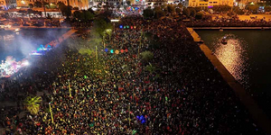 Βούλιαξε από κόσμο η Πάτρα για το καρναβάλι