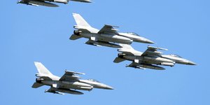 Μαχητικά F-16 στον εναέριο χώρο της Πολωνίας 