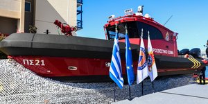 Η Πυροσβεστική παρέλαβε πέντε υπερσύγχρονα ταχύπλοα 