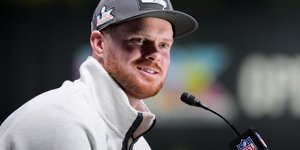 Ο Σαμ Ντάρνολντ