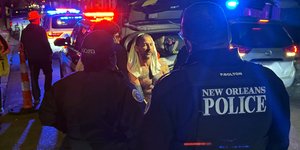 Ο Σάια ΛαΜπεφ κατά τη σύλληψή του για σωματική βλάβη 