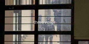 Αστυνομική επιχείρηση τα μεσάνυχτα στο ΑΠΘ