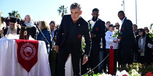 Μεντιλίμπαρ, Ροντινέι και Ελ Κααμπί στο μνημόσυνο για τα θύματα της Θύρας 7