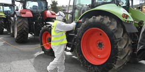 Απολύμανση τρακτέρ